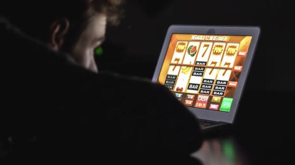 Betting Apps vs. Casino Websites